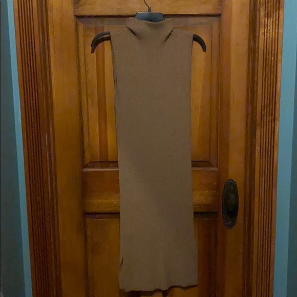 Sleeveless sweater dress - Picture 4 of 4